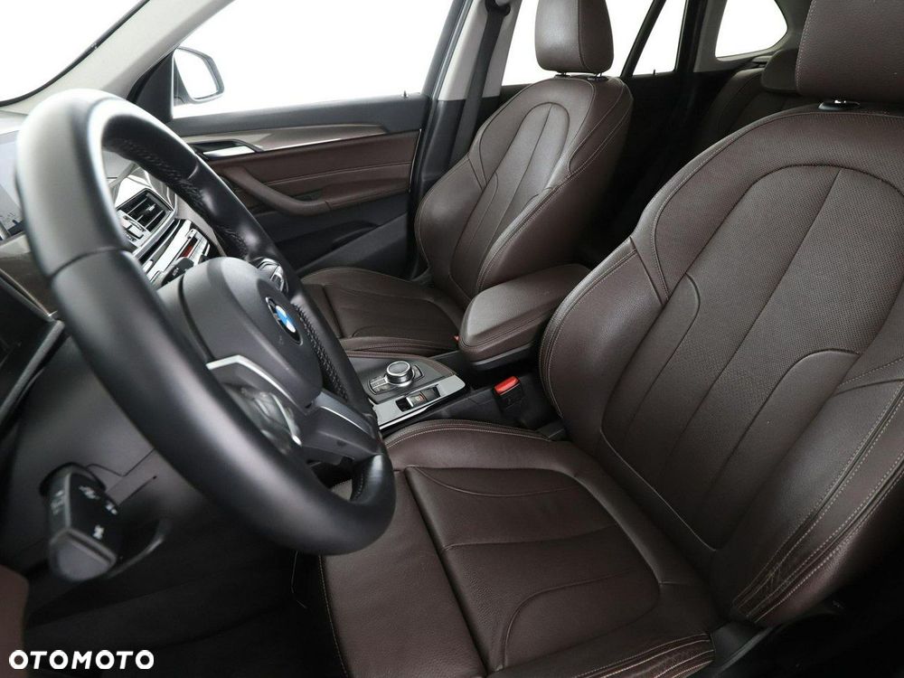 BMW X1 sDrive20d xLine - 13