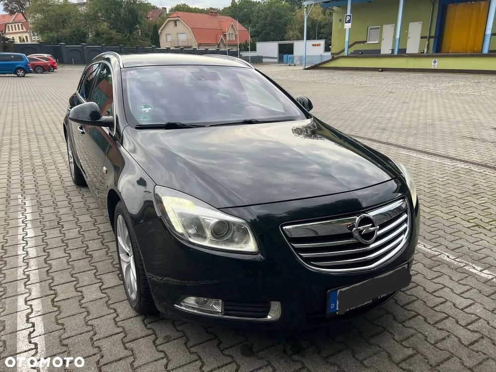 Opel Insignia 2.0 CDTI Sports Tourer - 2