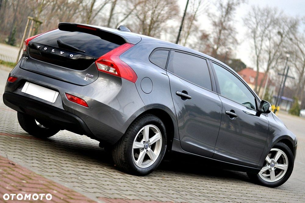 Volvo V40 D2 Momentum - 2