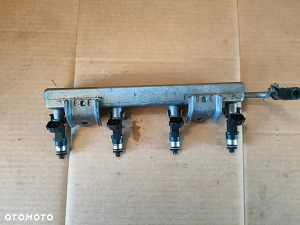 Nissan Micra k12 lift 1.2 B LISTWA WTRYSKOWA
