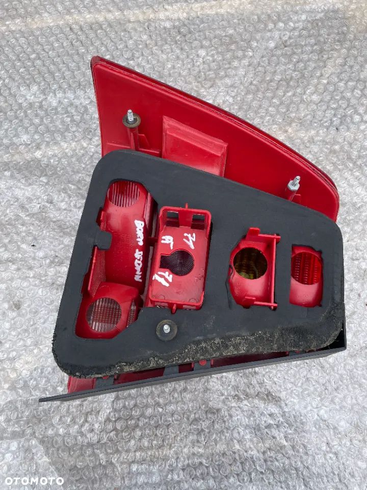 LAMPA PRAWY TYŁ VW BORA SEDAN - 6