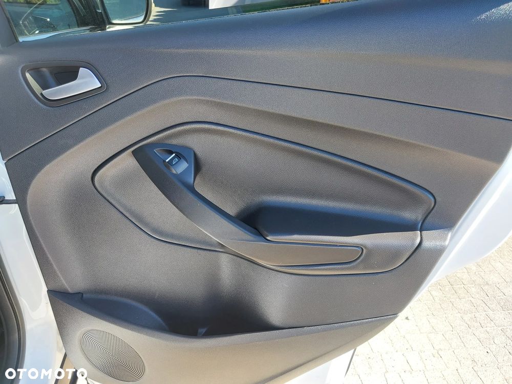 Ford Kuga - 21