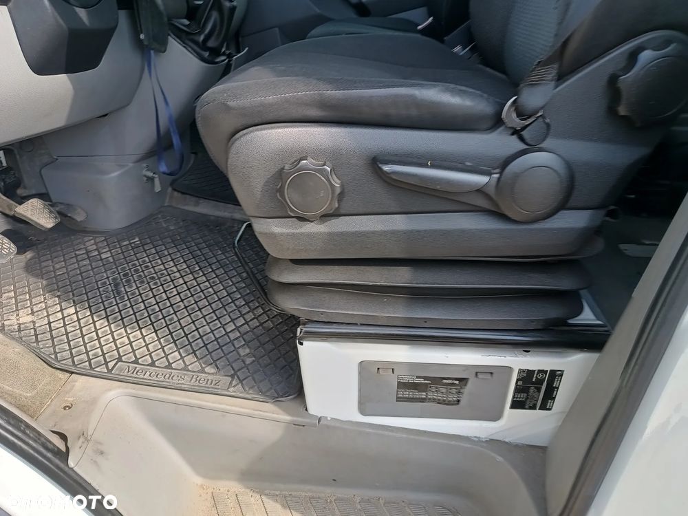 Mercedes-Benz Sprinter 2.7 CDI 9 osób klima hak 3 tony - 9