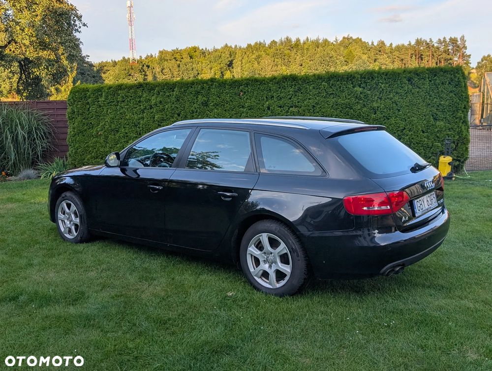 Audi A4 Avant - 4