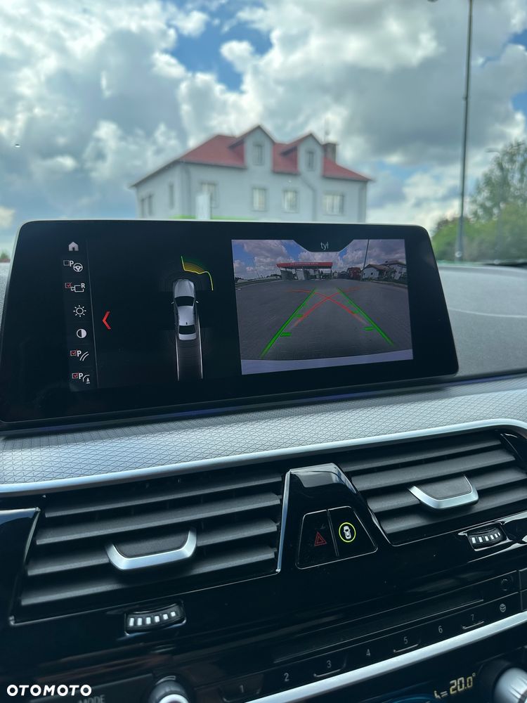 BMW Seria 5 520d xDrive M Sport sport - 22