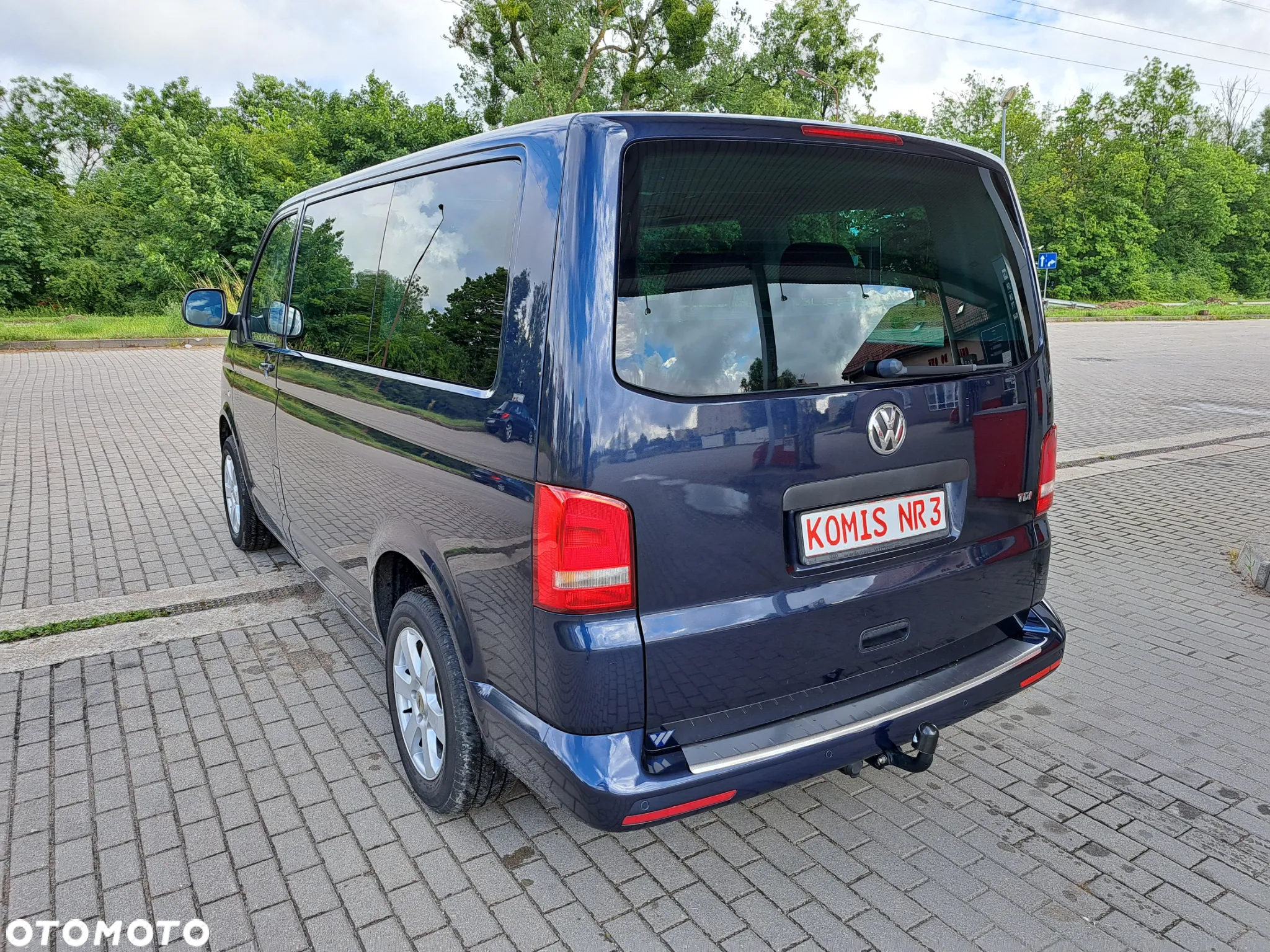 Volkswagen Multivan - 12