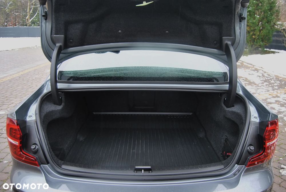 Volvo S60 T6 AWD Geartronic RDesign - 19