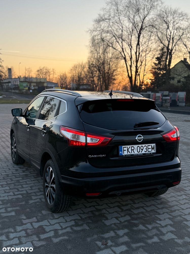 Nissan Qashqai 1.6 DCi Xtronic TEKNA - 6