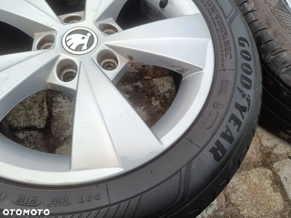 Felgi Aluminiowe 16 Skoda Octavia 3 5x112 ET46 5E0601025C Koła VW Seat Audi 6,5Jx16H2 - 6