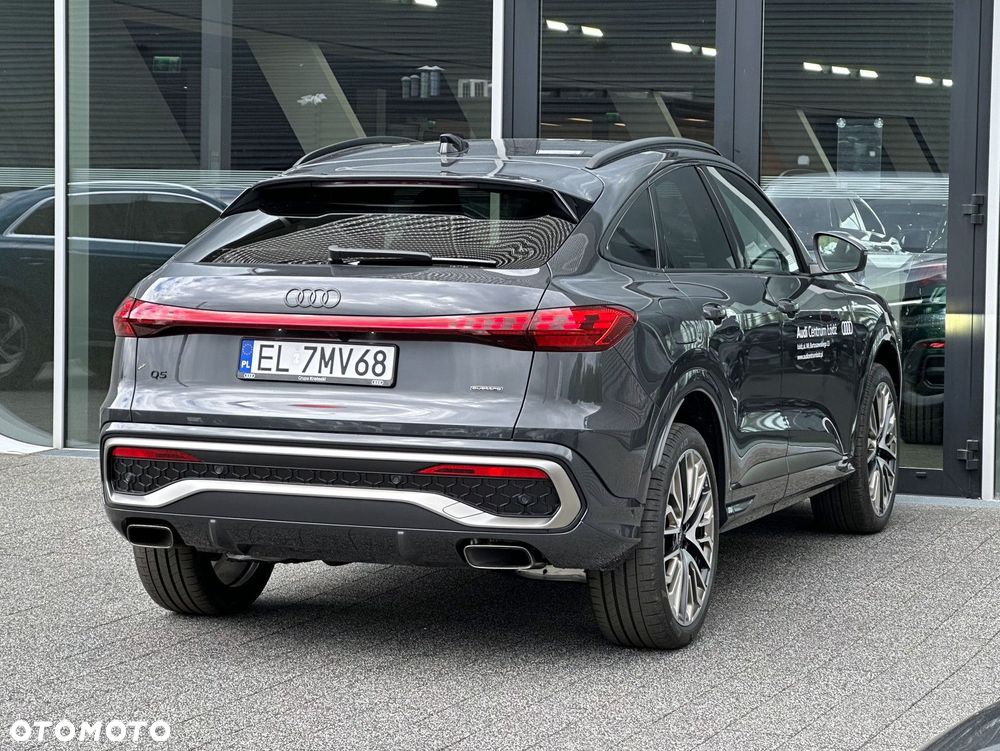 Audi Q5 Sportback - 8