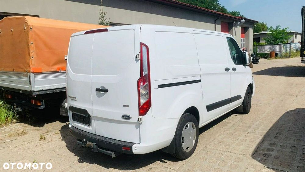 Ford Transit Custom - 4