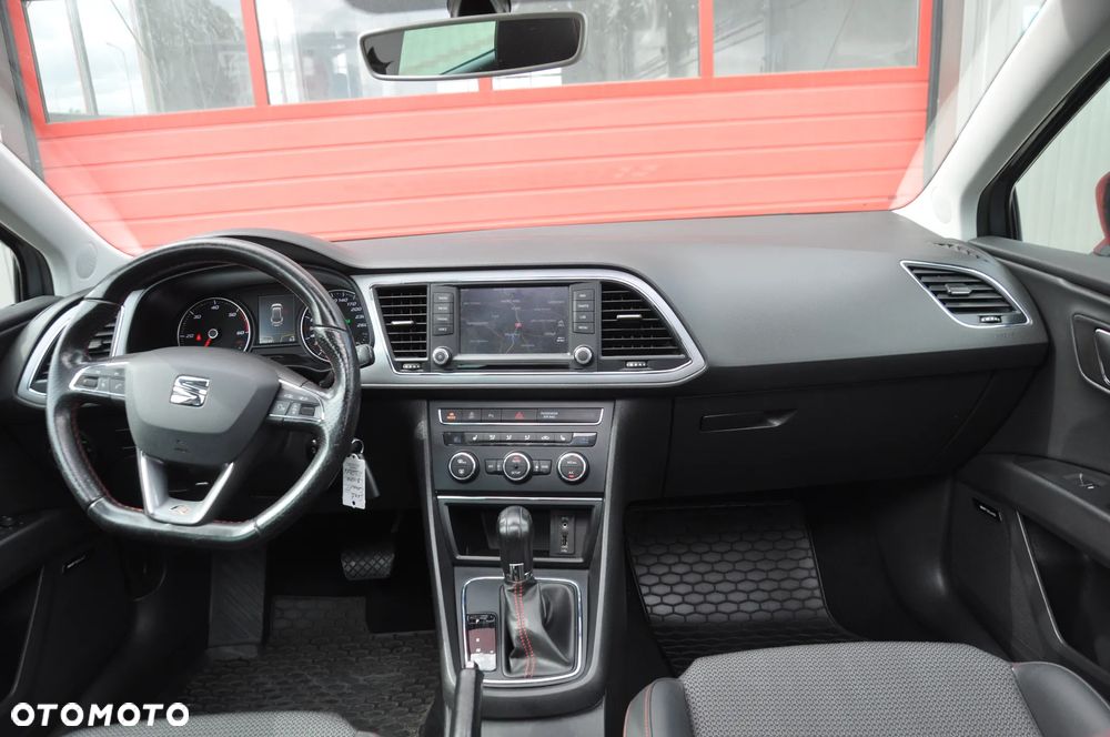 Seat Leon Sportstourer 2.0 TDI DPF DSG FR - 33