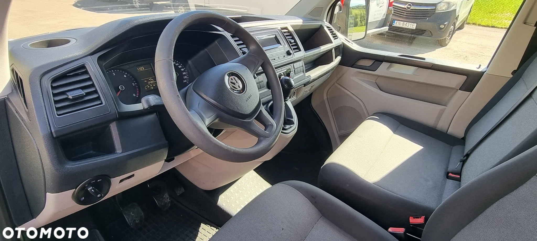 Volkswagen Transporter - 5
