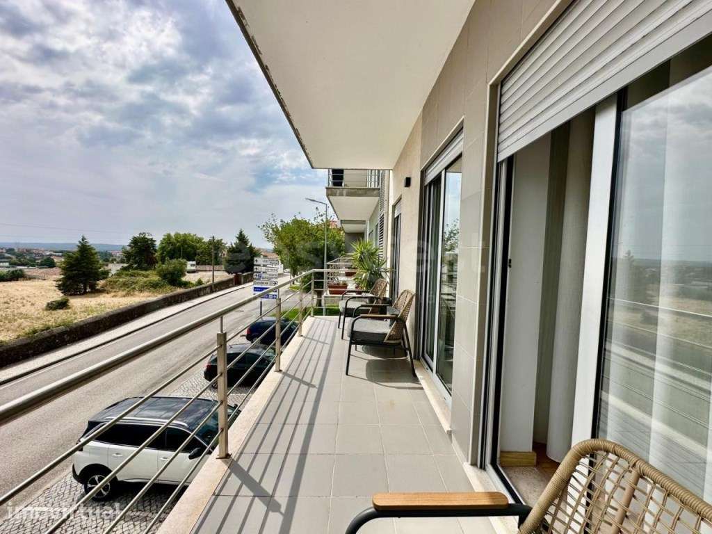 Apartamento T3 no Centro de Condeixa-a-Velha, com 2 garagens - Grande imagem: 4/19