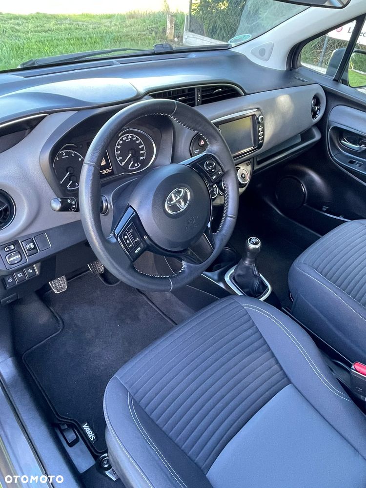 Toyota Yaris 1.0 Premium EU6 - 8
