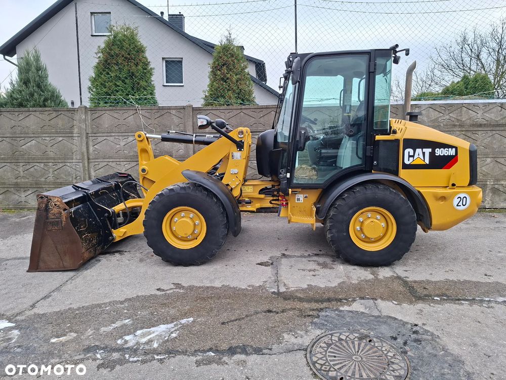 Caterpillar CAT 906 M - 3