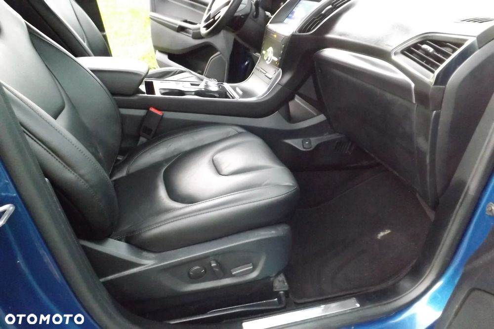 Ford Edge - 24
