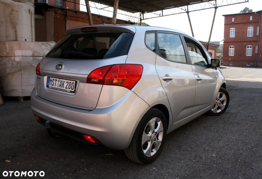Kia Venga 1.6 CVVT Platinum Edition - 3