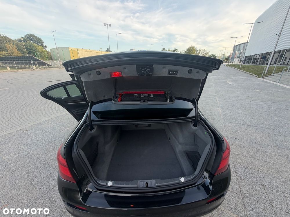BMW Seria 7 730d xDrive - 24