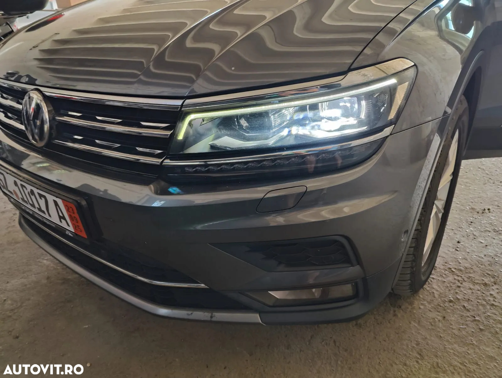 Volkswagen Tiguan 2.0 TDI 4Mot DSG Comfortline - 16