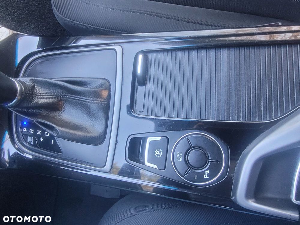 Hyundai i40 Kombi blue 1.7 CRDi DCT Premium - 26