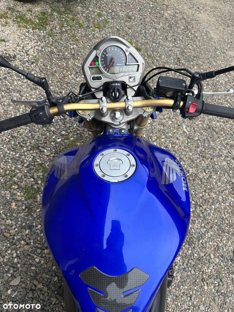 Honda Hornet - 12