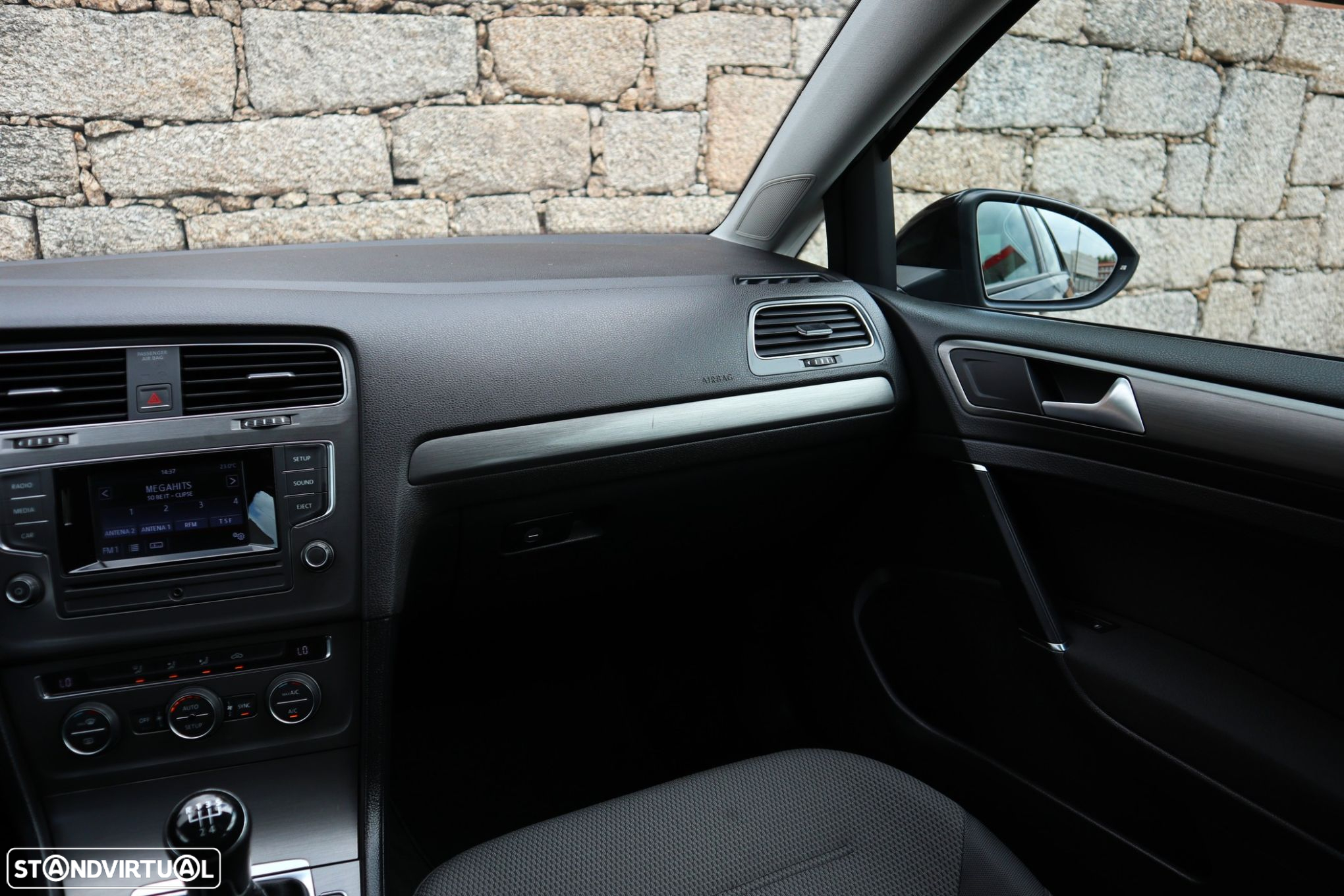 VW Golf - 17
