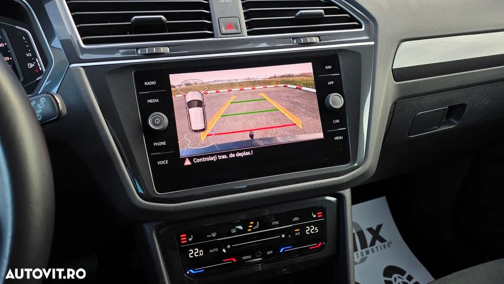 Volkswagen Tiguan 2.0 TDI 4Mot DSG Elegance - 35