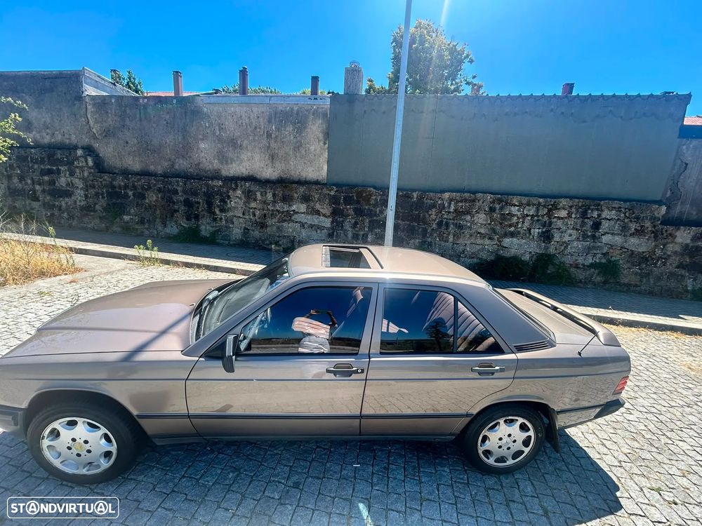 Mercedes-Benz W201 (1982-1993) 190 D 2.5 - 9