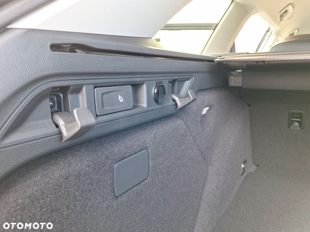 Volkswagen Passat Variant - 22