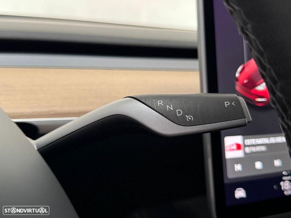 Tesla Model Y Long Range Tração Integral - 21
