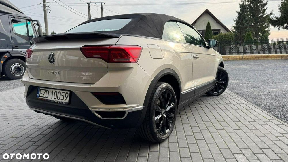Volkswagen T-Roc - 16