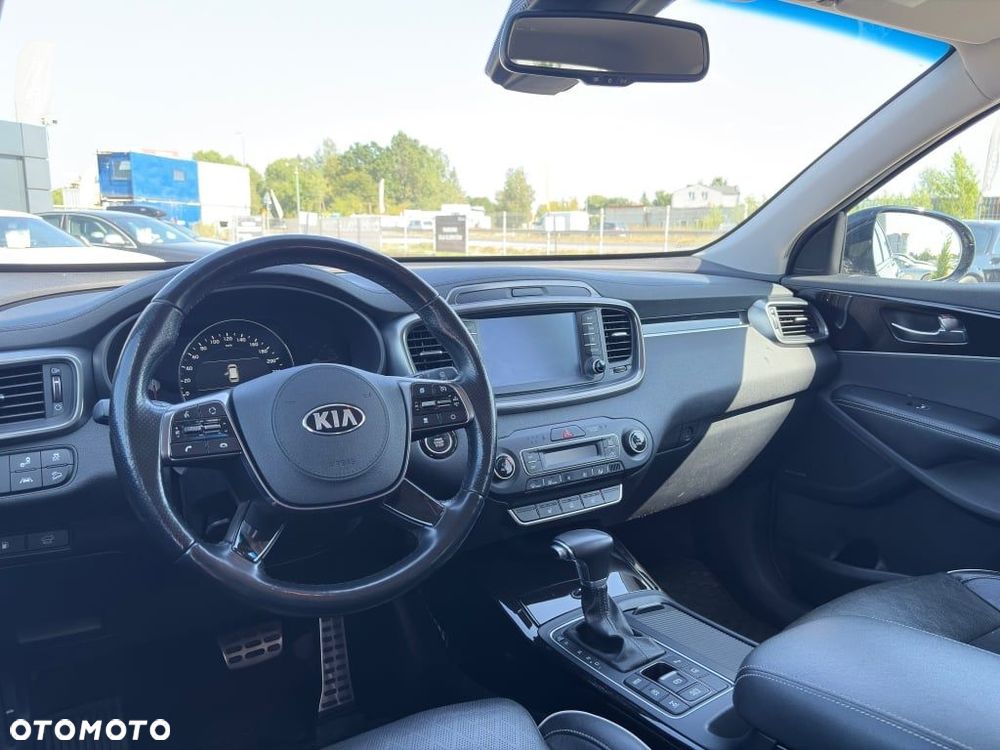 Kia Sorento - 11