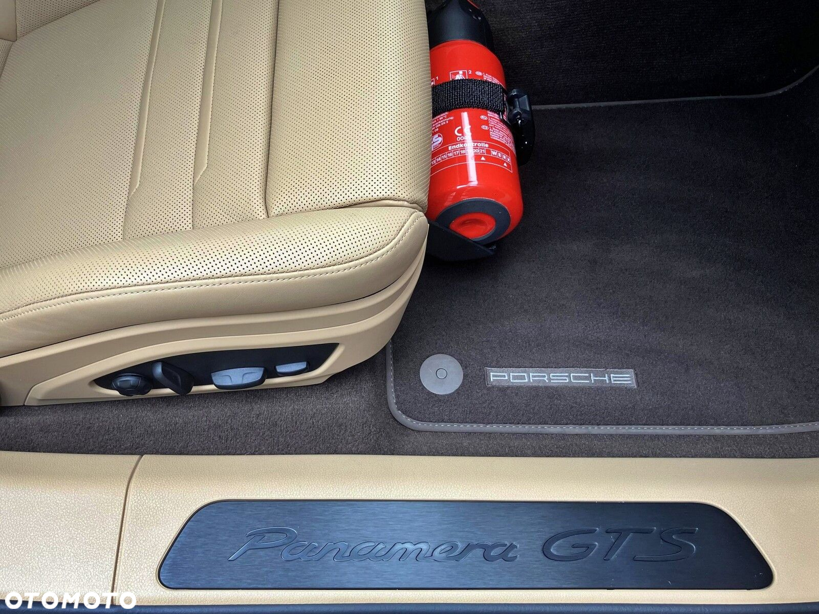 Porsche Panamera - 17