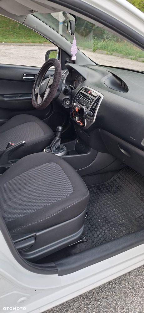 Hyundai i20 1.25 Classic + - 12