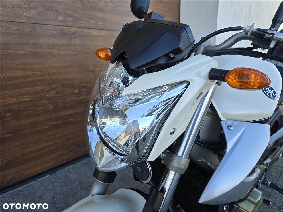 Yamaha XJ - 4