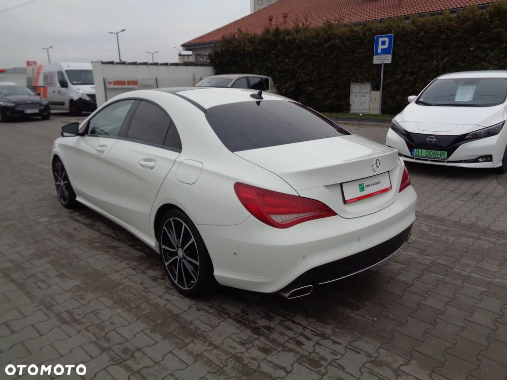 Mercedes-Benz CLA 180 Urban - 7