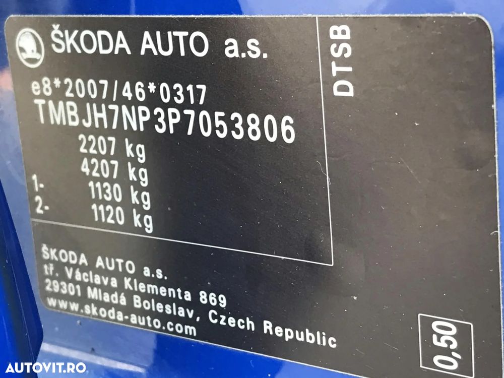 Skoda Superb 2.0 TDI DSG Ambition - 9