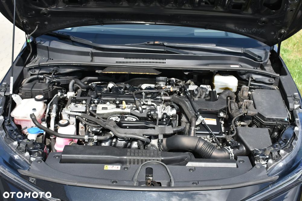 Toyota Corolla 2.0 Hybrid Executive - 9