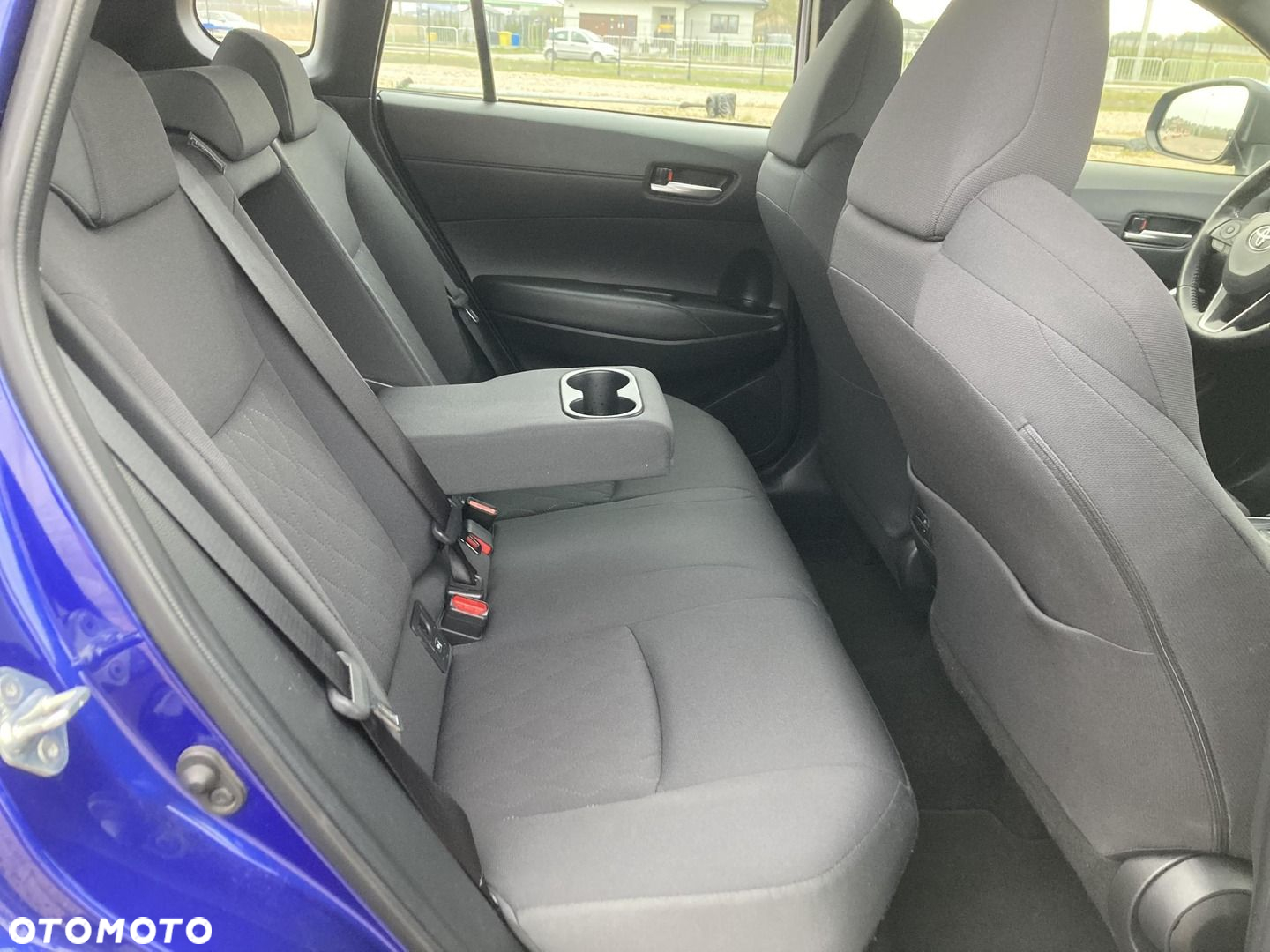 Toyota Corolla Cross 2.0 Hybrid Comfort - 11