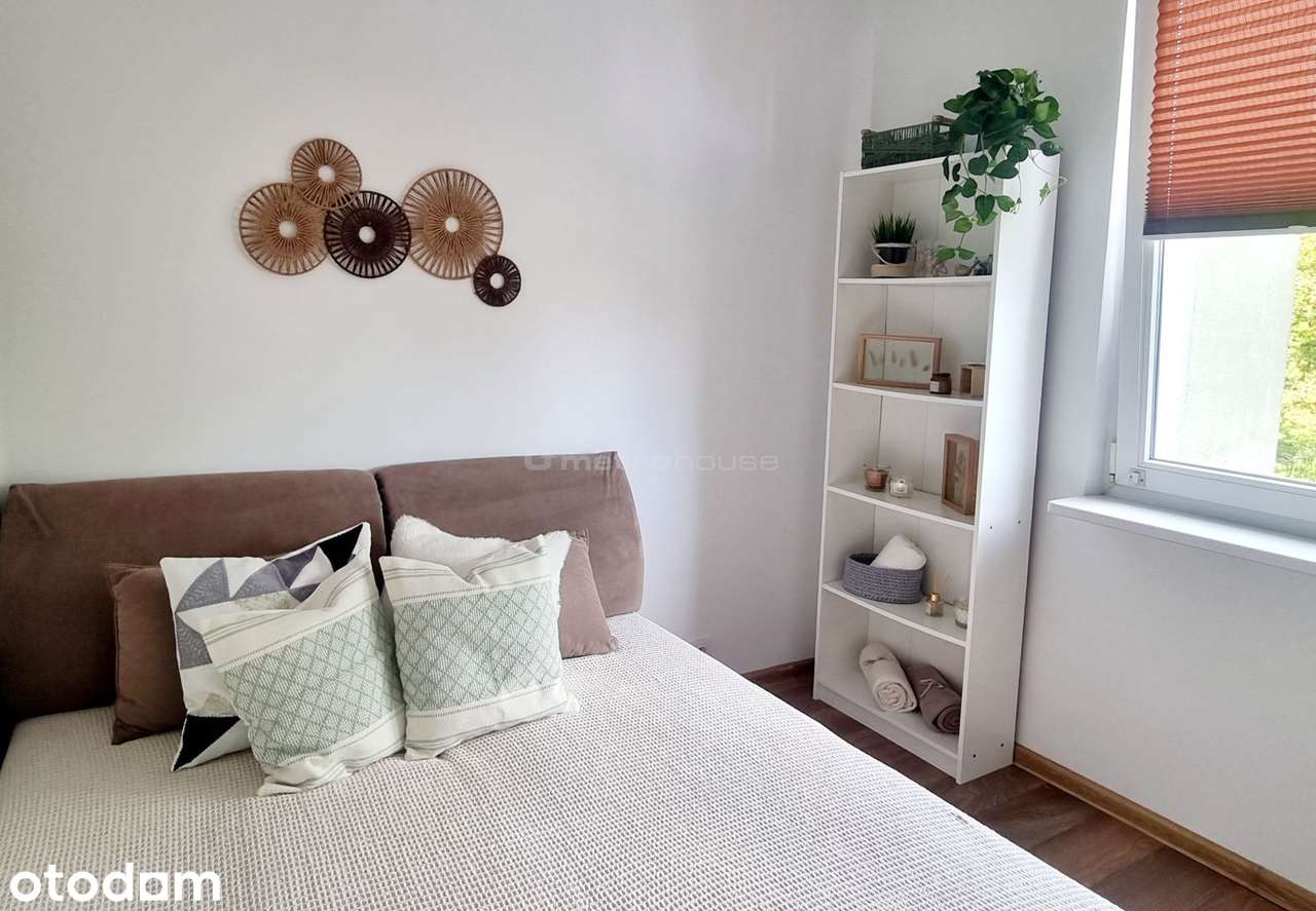 2-pokoje  48 m²  200 m od metra Imielin  balkon