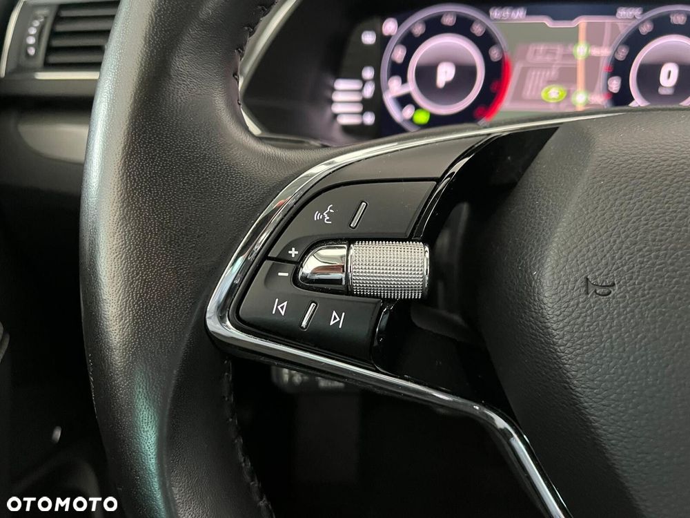 Skoda Superb 2.0 TSI DSG Style - 29