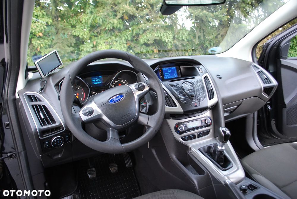 Ford Focus 1.6 TDCi DPF Titanium - 8