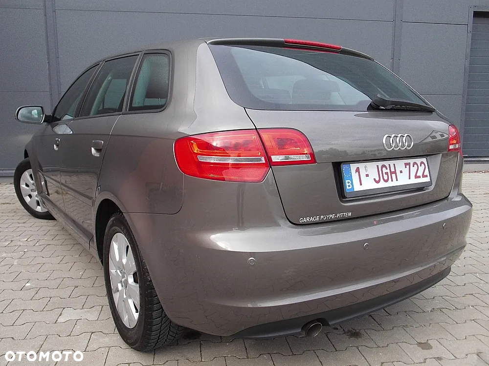 Audi A3 Sportback 1.6 TDI Ambiente - 15