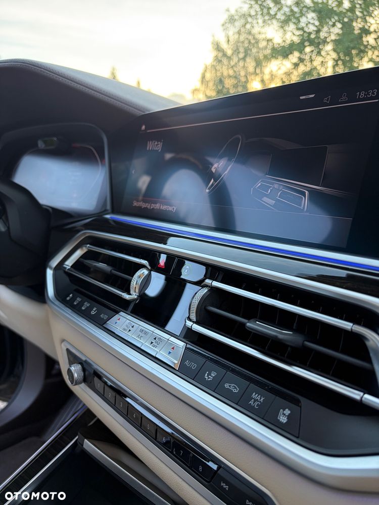 BMW X7 xDrive40i sport - 26