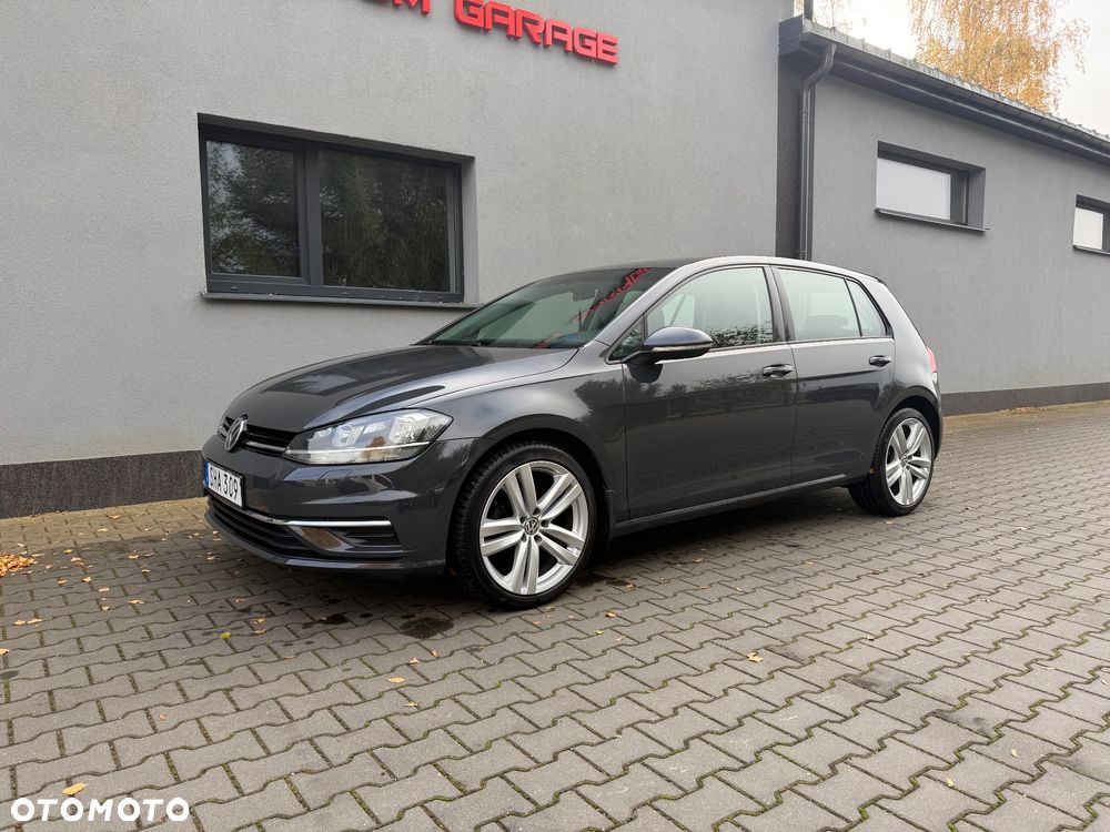 Volkswagen Golf - 5