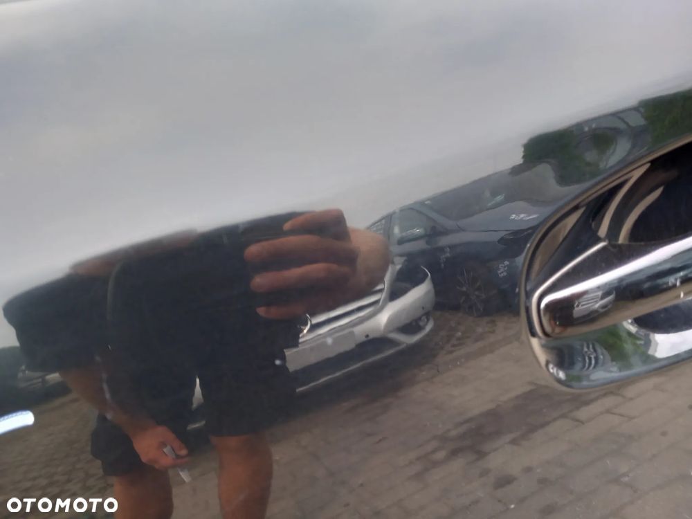 TOYOTA AVENSIS T27 DRZWI LEWE TYLNE LEWY TYŁ KOMBI KOLOR: 209 - 7