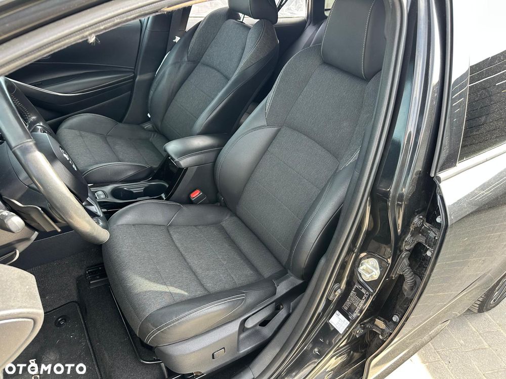 Toyota Corolla 2.0 Hybrid Style - 16