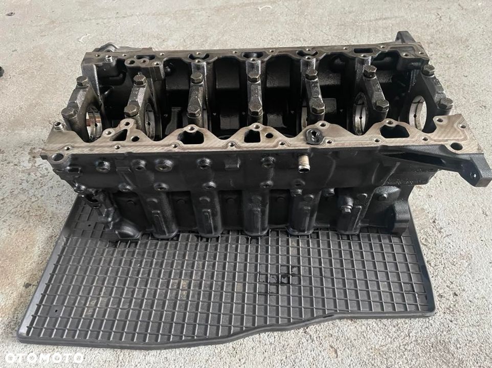 BMW E60 M57 2.5D 177 BLOK SILNIKA 7788446 - 1