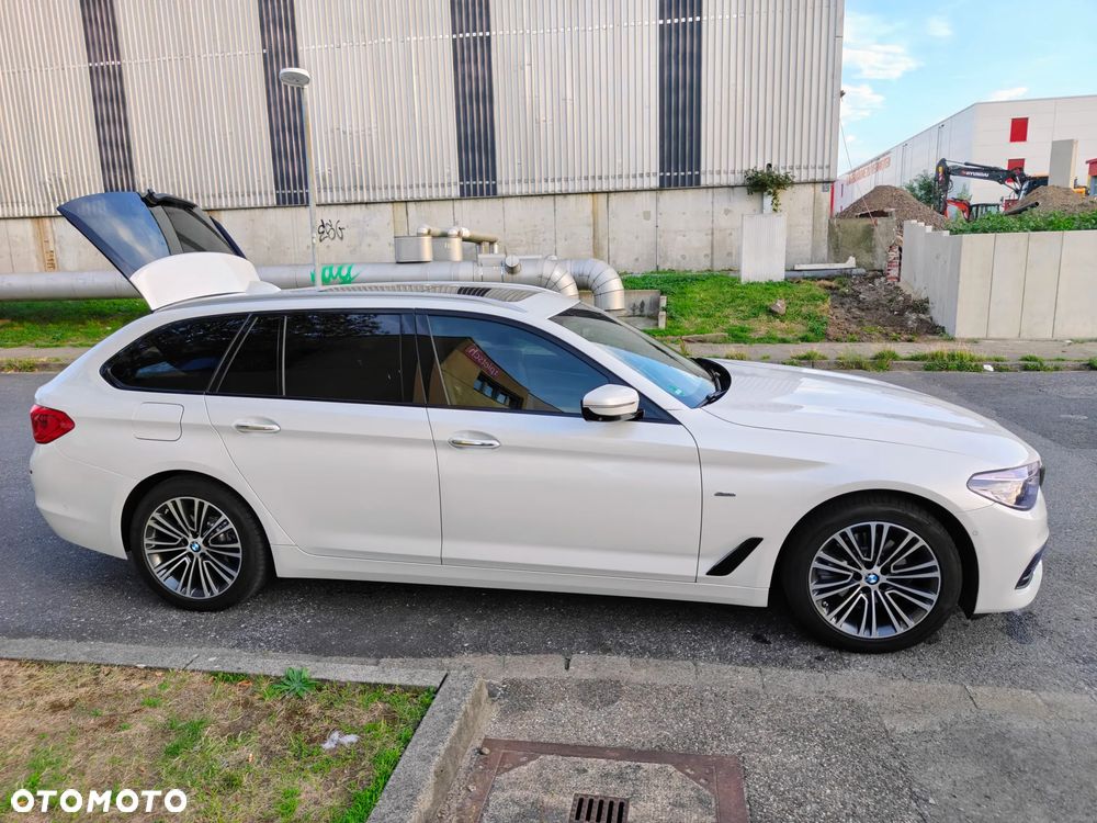 BMW Seria 5 520d Sport Line sport - 5